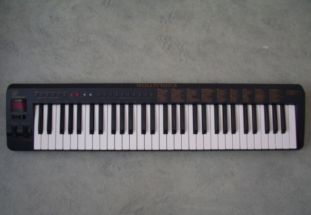 Evolution midi-koskettimisto